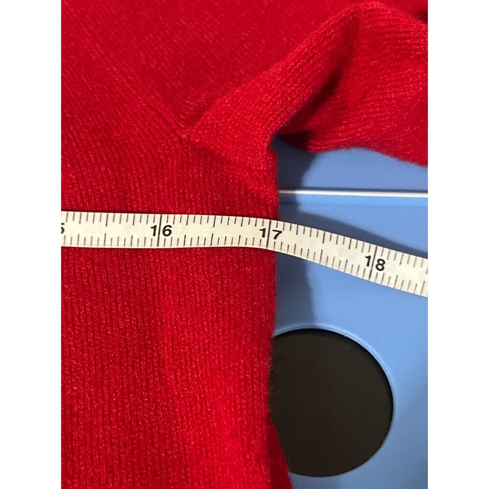 TALBOTS Sweater Beaded Snowflakes Red Lamb's Wool Blend Size Medium Petite - Picture 10 of 12